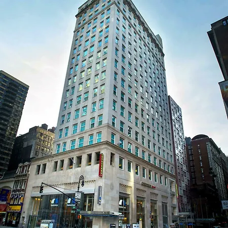 Courtyard By Marriott New York Manhattan/Herald Square